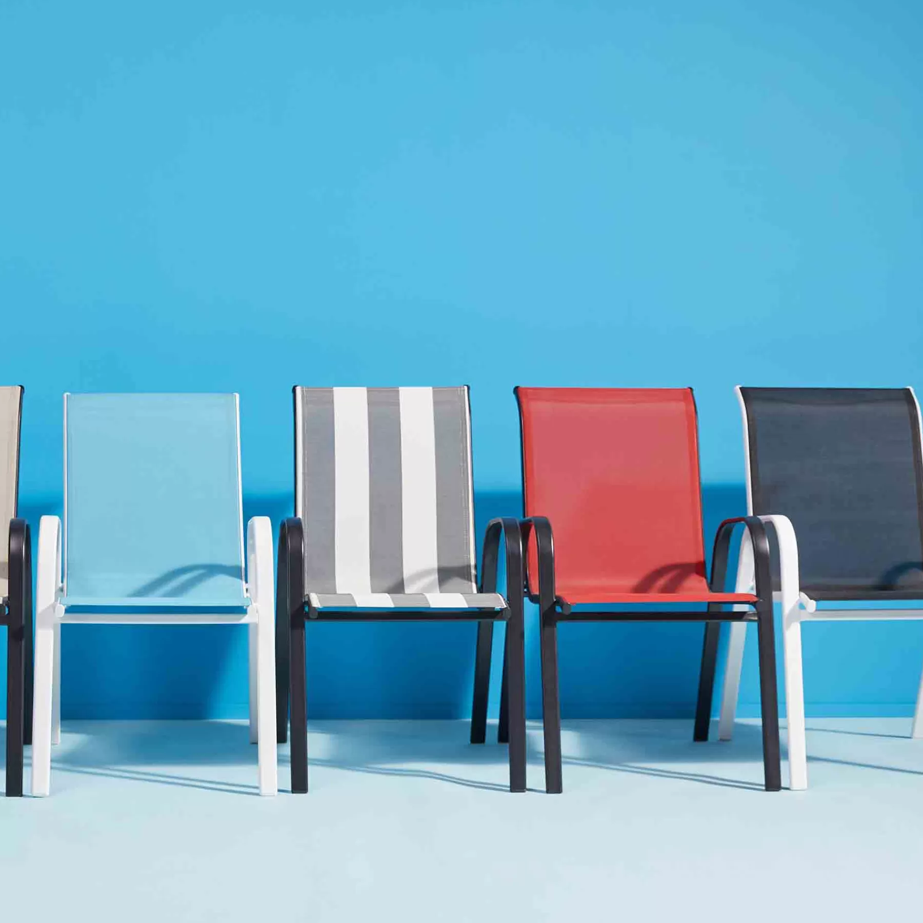 * Good Quality Stackable Blue Sling Patio Chair With White Frame